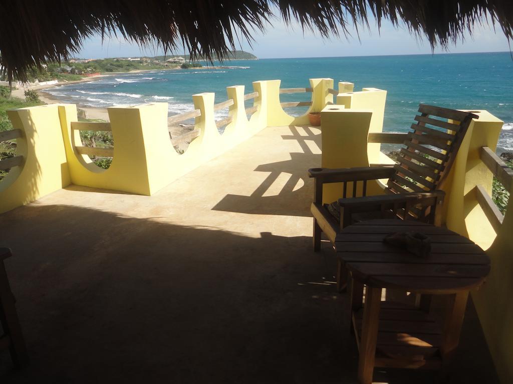 Kudehya Guesthouse Treasure Beach Rum bild
